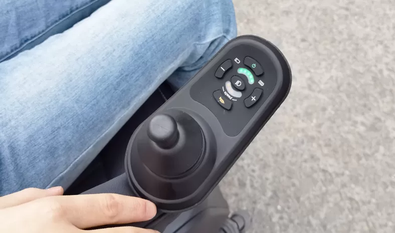 Interruptor de control del reposabrazos del asiento