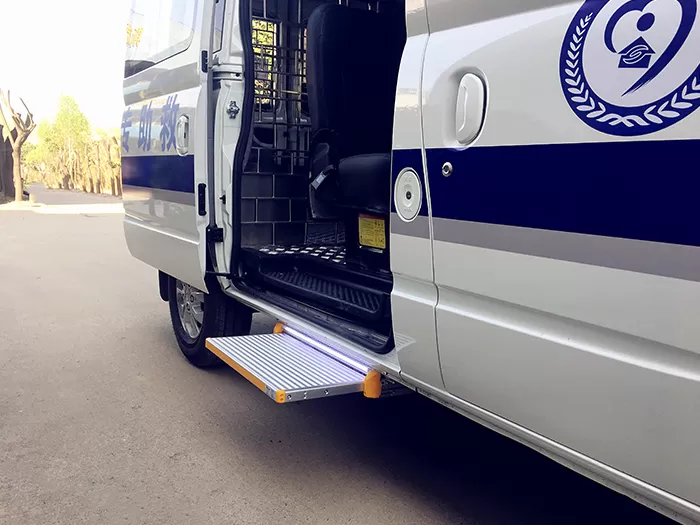 Características de Xinder-Tech Paso deslizante