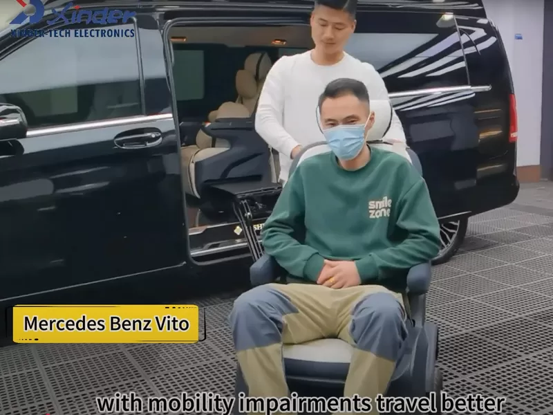 El Mercedes-Benz Vito modificado con el asiento giratorio desmontable Xinder-Tech