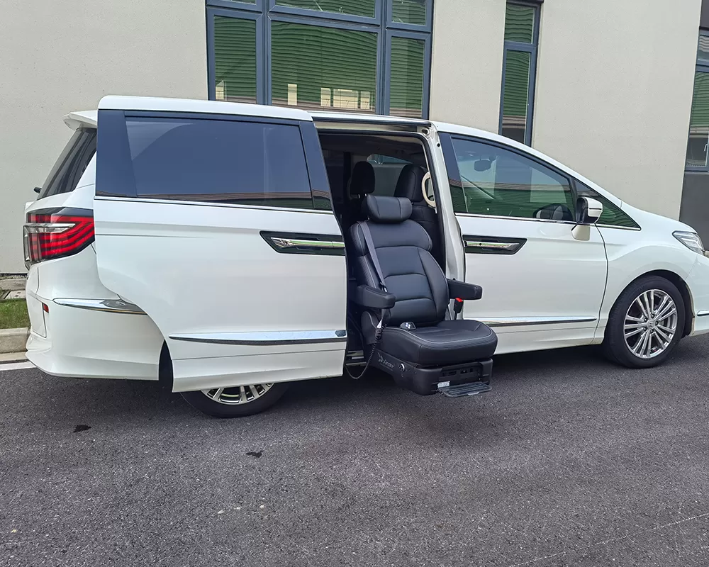 cases of swivel car seats 2