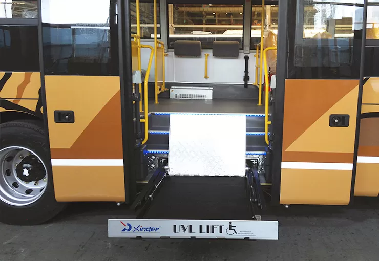 uvl 700 1300 wheelchair lift in bus step 4