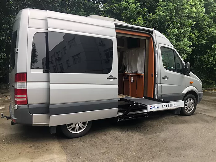 van wheelchair lift 1
