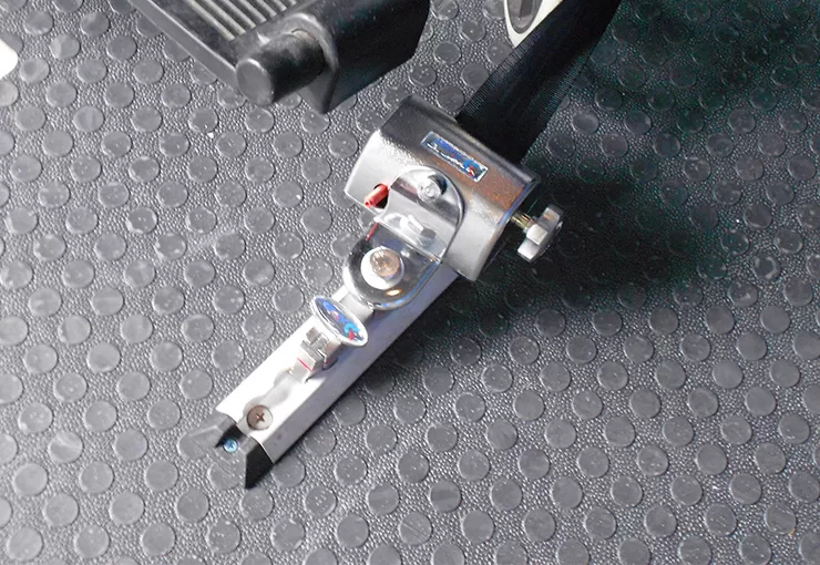 x 801 1 wheelchair restraint system 6